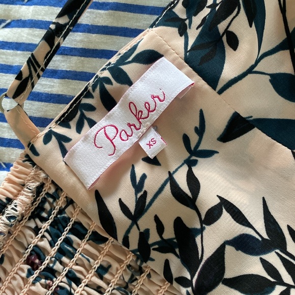 Parker silky maxi dress, pale pink and green floral. size XS NWOT - Picture 4 of 5